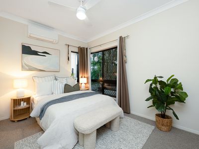 1 Saint Helens Drive, Mount Louisa