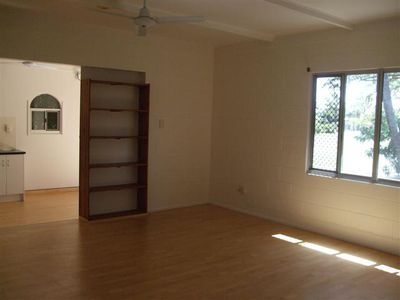 1 / 10 Howard Street, Cooktown