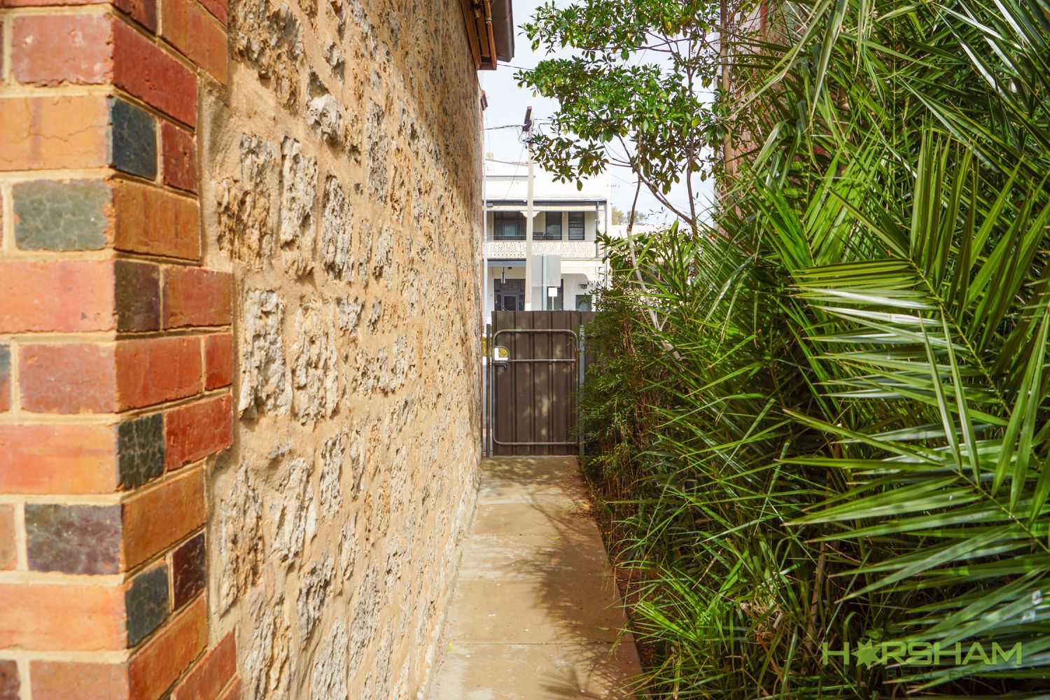 31-33 Federal Street, Rainbow