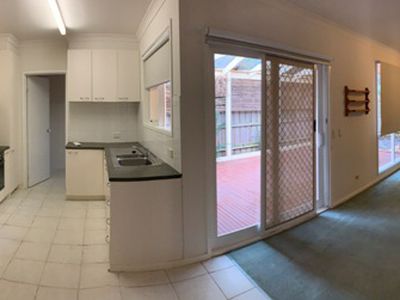2 / 381 Blackburn Road, Burwood East