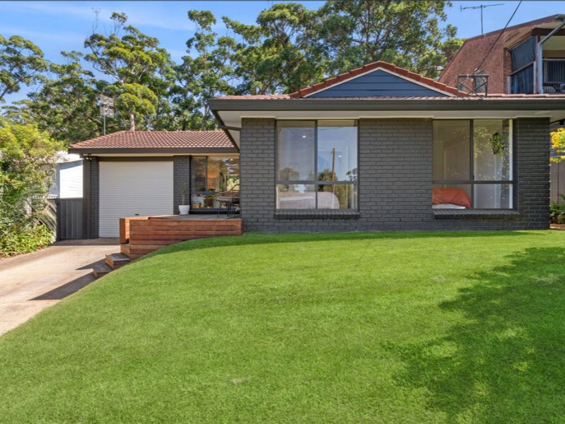 21 The Companionway, Manyana