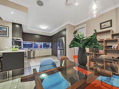 83 Feathertail Place, Wakerley