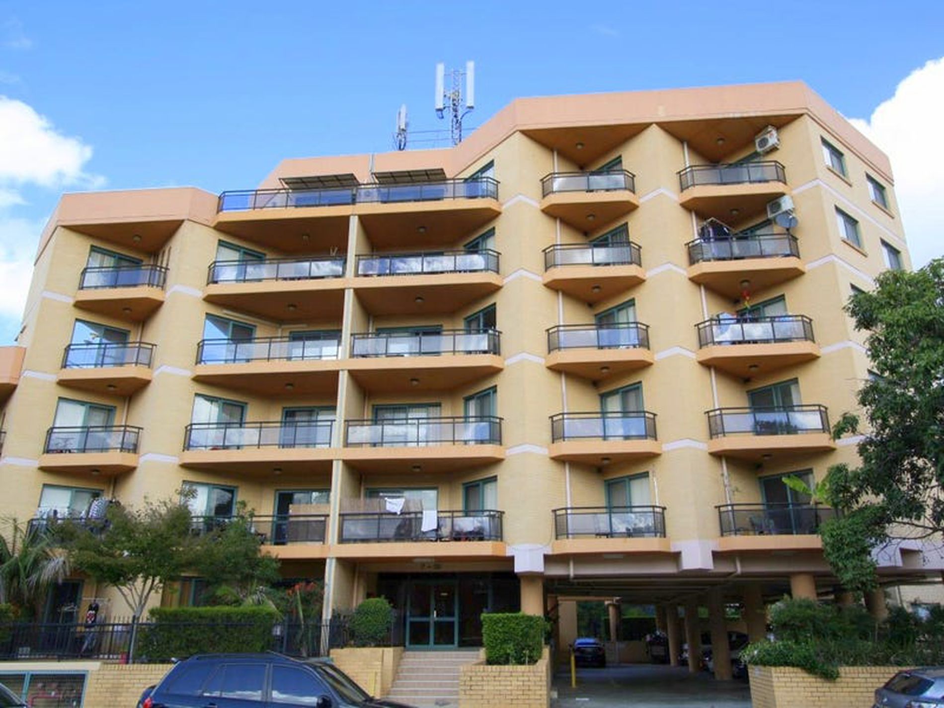 4 / 28 Meredith Street, Bankstown