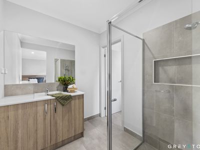 124 Sinclairs Road, Deanside