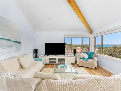2 Irwin Place , Vincentia