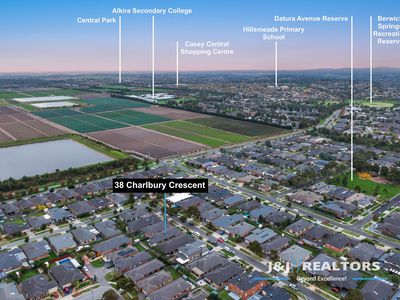 38 Charlbury Crescent, Cranbourne North