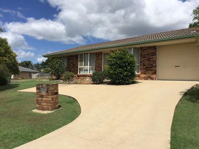 2 Hillcrest Place, Flinders View