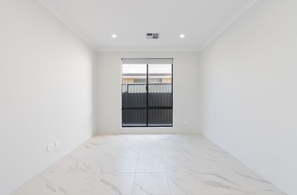 16 Tarot Grove, Baldivis