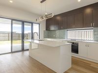 24 Tamarind Crescent, Park Ridge