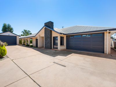 29 Gatacre Drive, Somerville