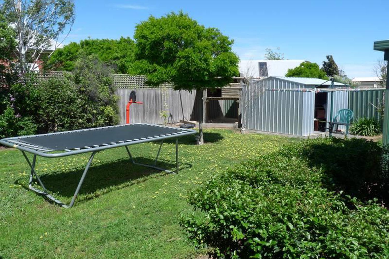 5 Clover Court, Horsham