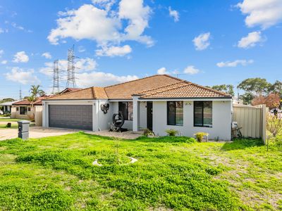7 Ellesmere Circuit, Success