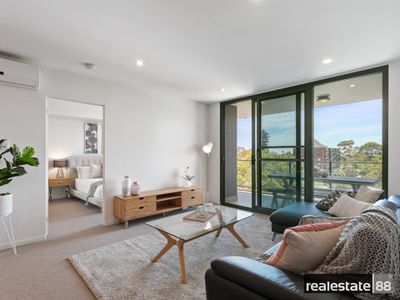 94 / 172 Railway Parade, West Leederville