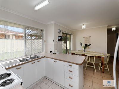 6 Bangalow Crescent, Raceview