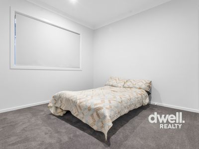 8 ASPROMONTE DRIVE, South Nowra