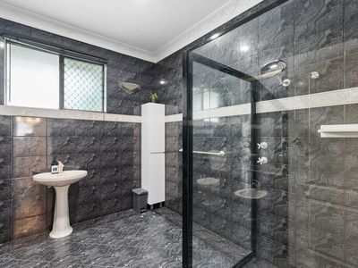 15 Glenbrook Road, Thornlie