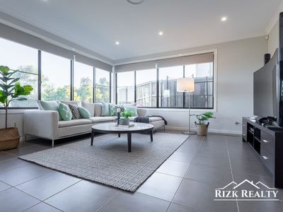 4 Aspect Crescent, Colebee