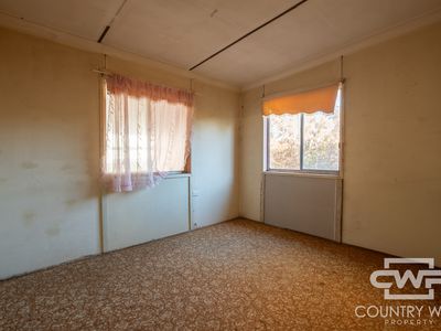 2733 Torrington Road, Torrington