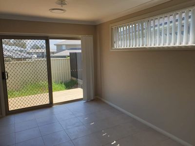 90 Longhurst Street, Oran Park