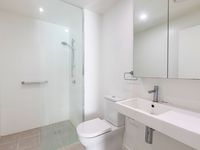 10205 / 7 Wharf Street, Hamilton