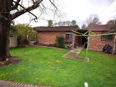 12 Fairway Avenue , Mount Beauty