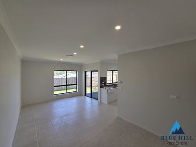 2 / 9 Millhouse Close, Farley