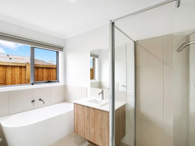 14 Sheryl Street, Sunbury