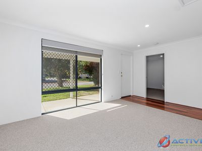 12 Narrier Close, South Guildford