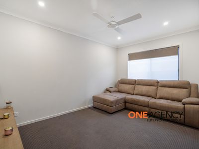 19 Hastings Parade, Sussex Inlet
