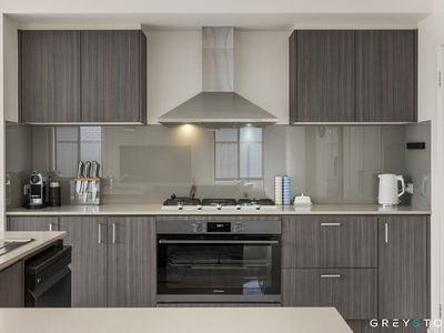 10 Caro Way, Fraser Rise