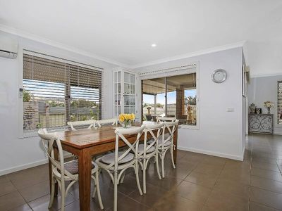 6 Cardiff Dr, Wodonga