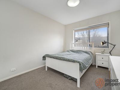 3 / 4 Thadoona Street, Crace