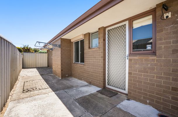 6 Breaden Drive, Cooloongup