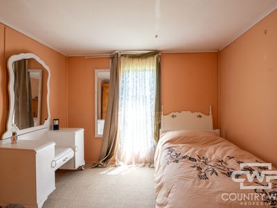 2718 Torrington Road, Torrington