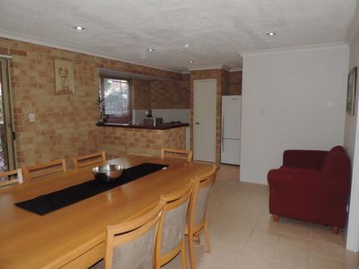 14 Edwards Entrance, Stratton