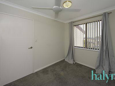 10 / 4 Hepworth Way, Noranda