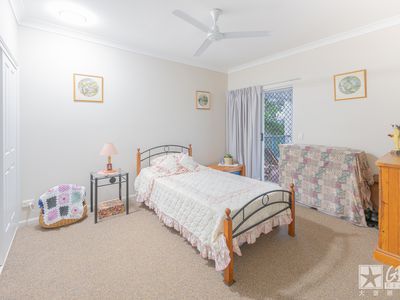 5 / 8-14 Munro Terrace, Mooroobool