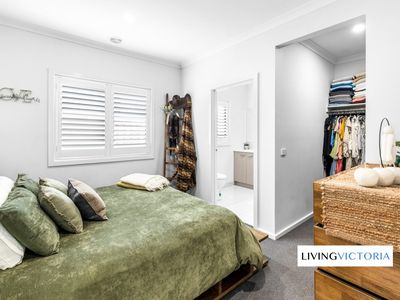 12 Arthurdale Crescent, Werribee