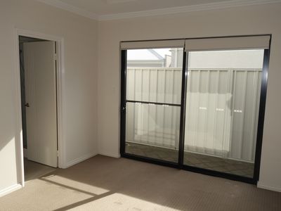 10A May Drive, Nollamara