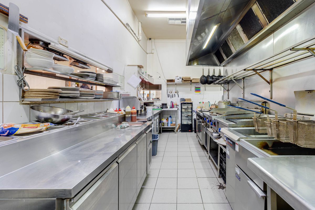60-62 Pier Street, Altona