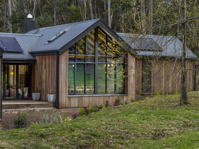 32 Boundary Road, Mount Macedon