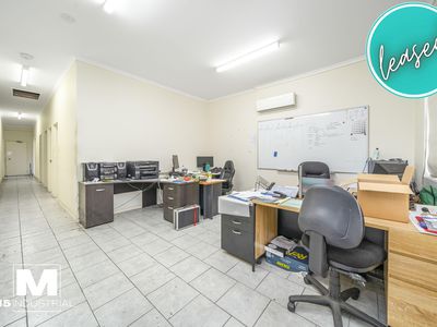 33 Barry Avenue, Mortdale