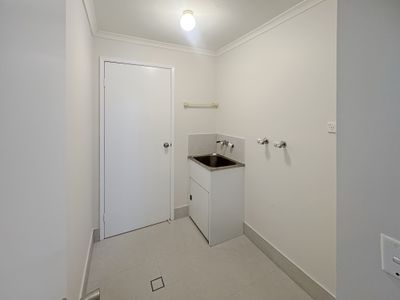 1 / 305 Government Road, Labrador