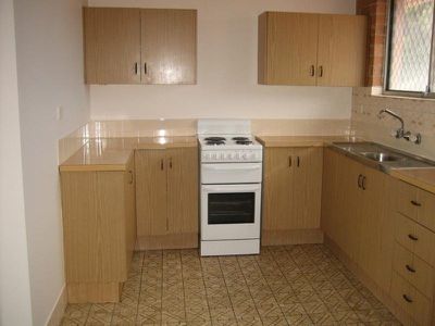 2 / 10 Woolworths Avenue, Warilla