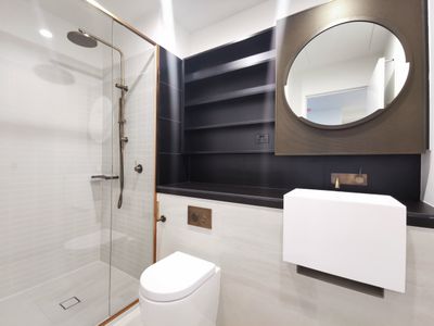 2007 / 119 A'Beckett Street, Melbourne