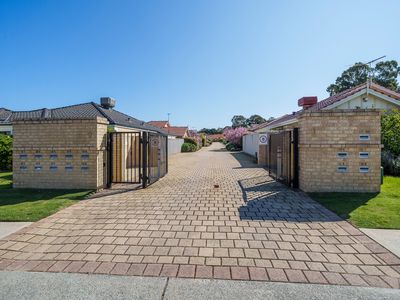 4 / 3 Cottrill Street, Alfred Cove