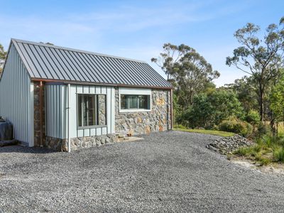25 Tattersalls Road, Beaconsfield