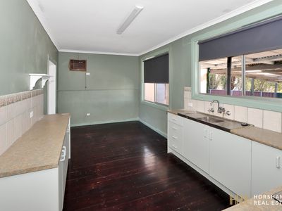 39 Winifred Street, Horsham