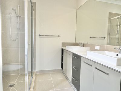 9 Lydney Street, Wyndham Vale