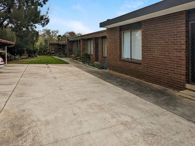 2 / 44 Panton Street, Golden Square
